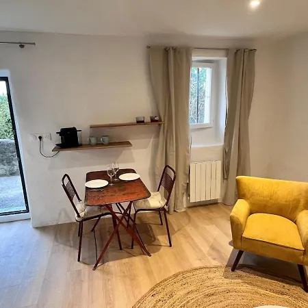 Pres D'avignon, De Charme Avec Vue * Villeneuve-les-Avignon