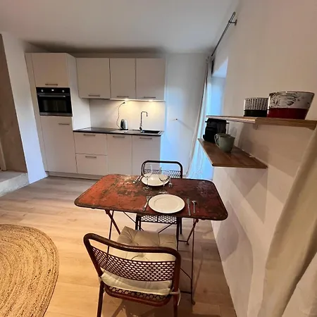 Pres D'avignon, De Charme Avec Vue *