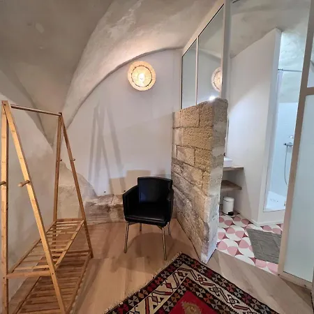 Pres D'avignon, De Charme Avec Vue Apartment