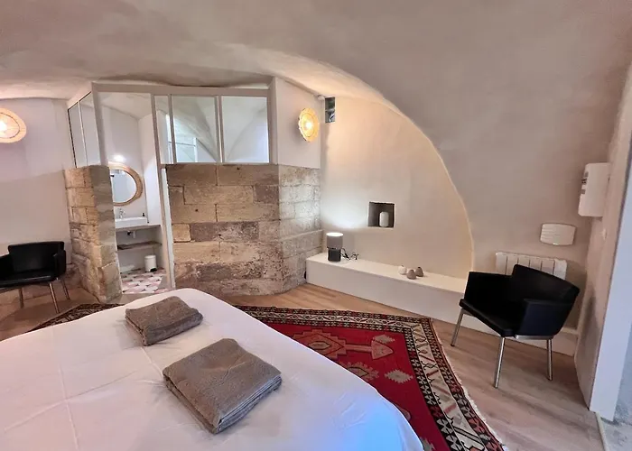 Appartement Pres D'avignon, De Charme Avec Vue *